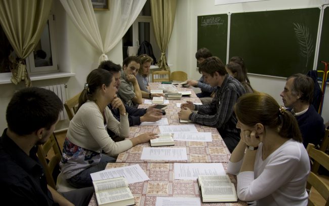 Biblegroup15-09-10-34