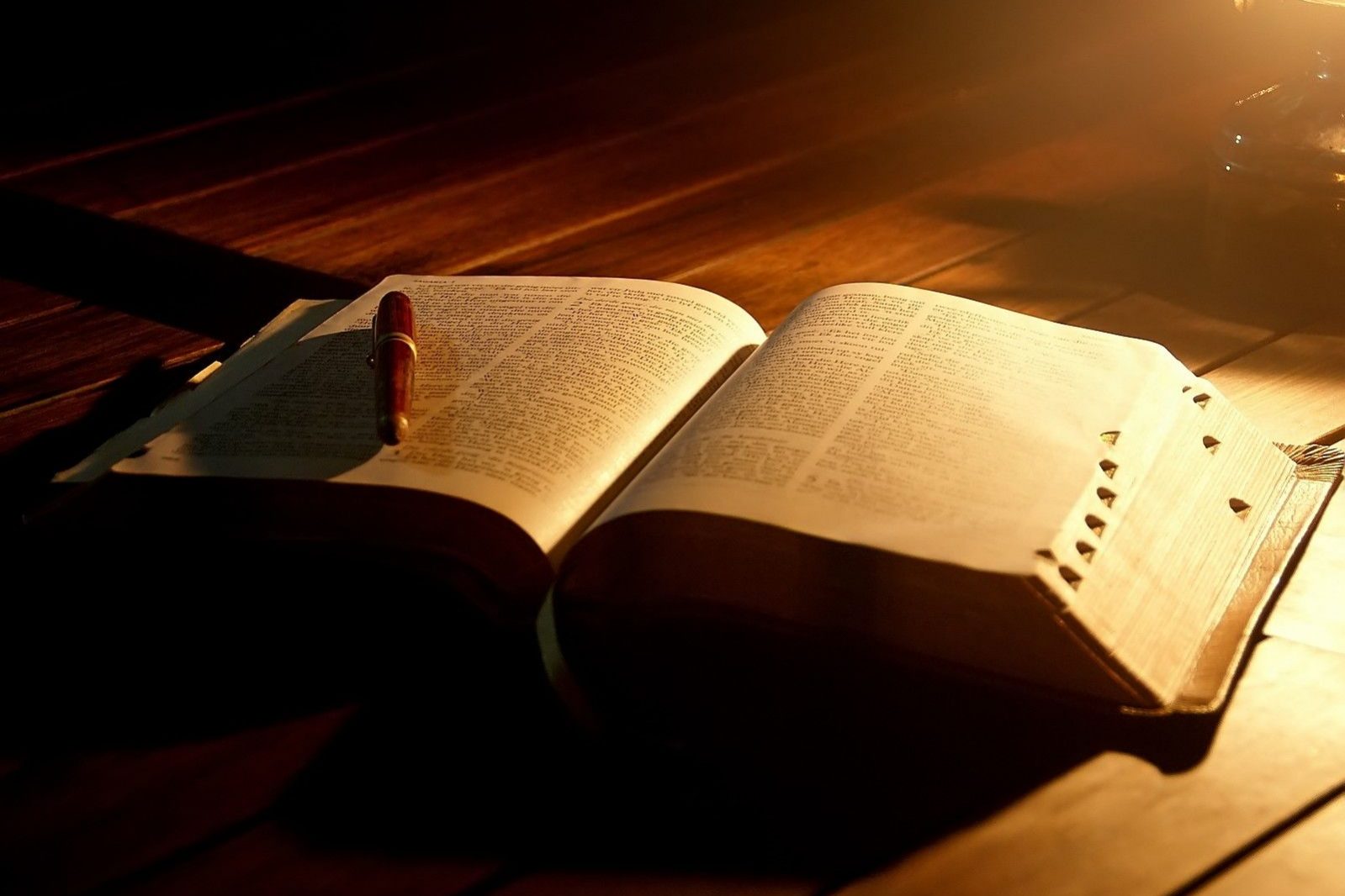 164063181-bible-wallpapers